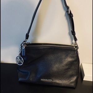 Michael Kors RAVEN pebbled leather shoulder bag